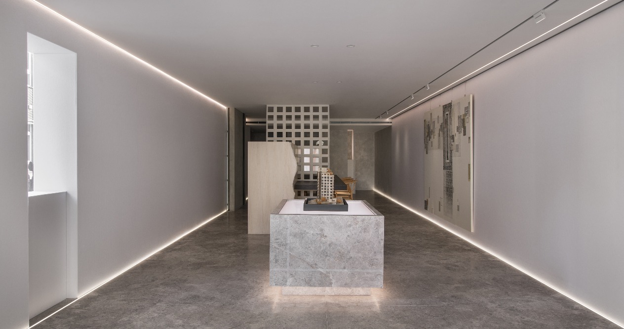 Sales centre